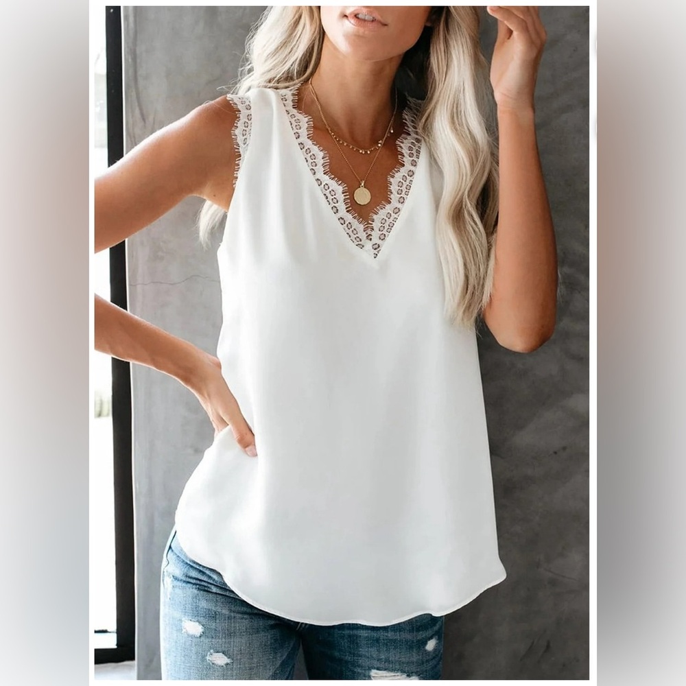 NWOT Women's White Lace  Camisole Tank Top